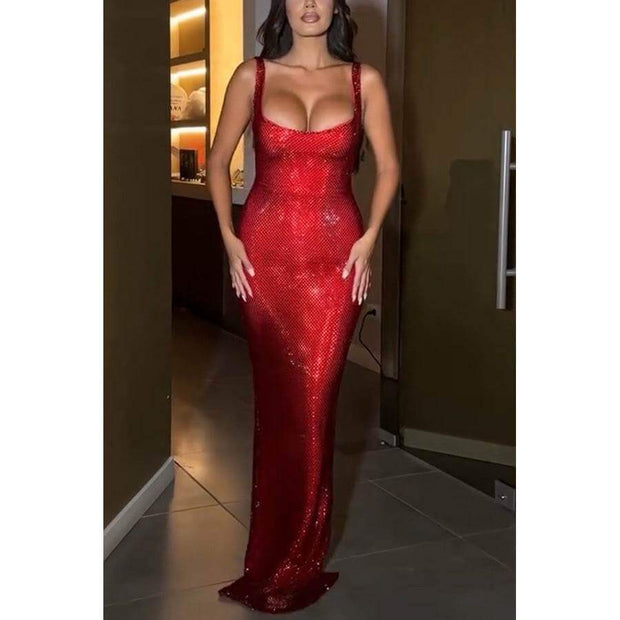 Woman wearing red sleeveless party sling sheath dress with mid waist and zipper detail