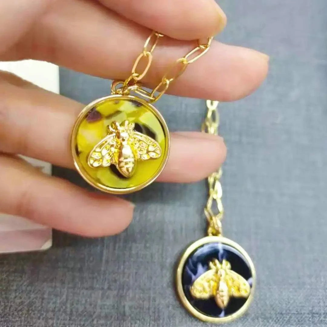Elegant Bee Jewel Necklace Gold