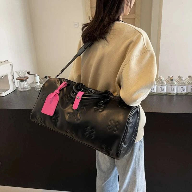 Stylish Women's Large Capacity Travel Shoulder Bag Durable PU Women's Personalized Fitness Tote Bag Dry/Wet Separation Handheld