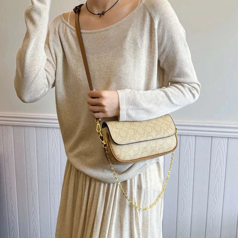 Stylish Unique Vintage Fashionable Tote Bag Large Capacity For Casual Leisure And Business Commuter Use