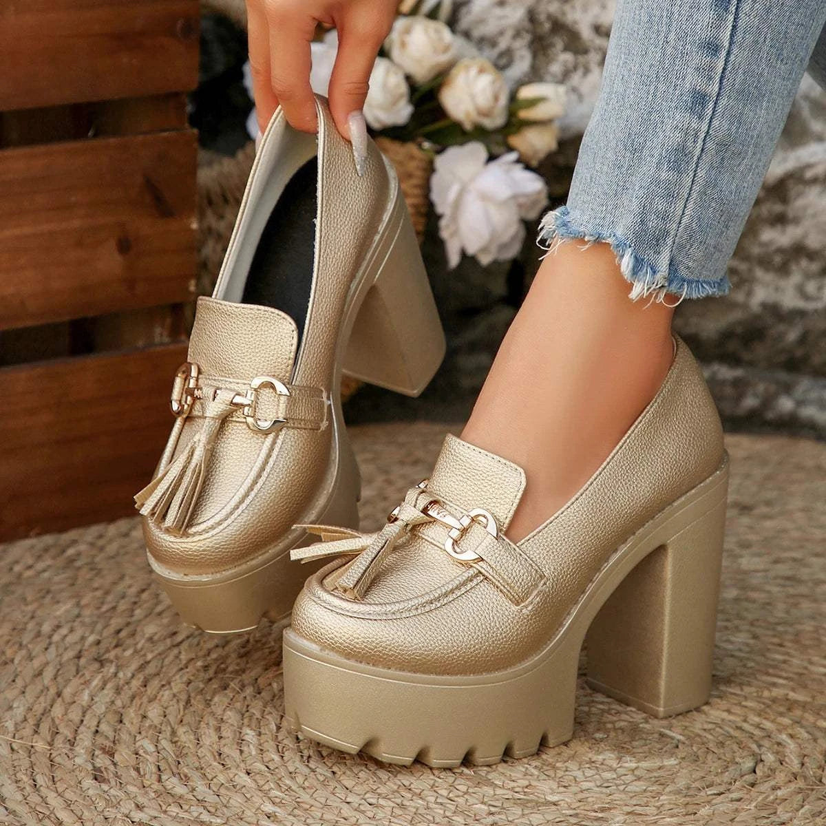 High Heels Women Mary Jane Shoes Retro Bows Elegant Chunky Heel Women Wedding Shoes Fashion White Round Toe Platform Sandals