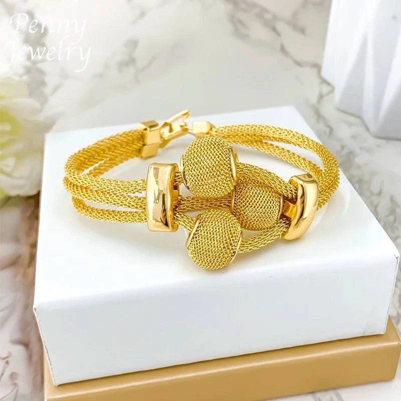 Daily Wear Exquisite Jewelry Set for Women Necklace Earrings Bracelet Dubai Gold Plated Jewellery for Banquet Party Wedding Gift