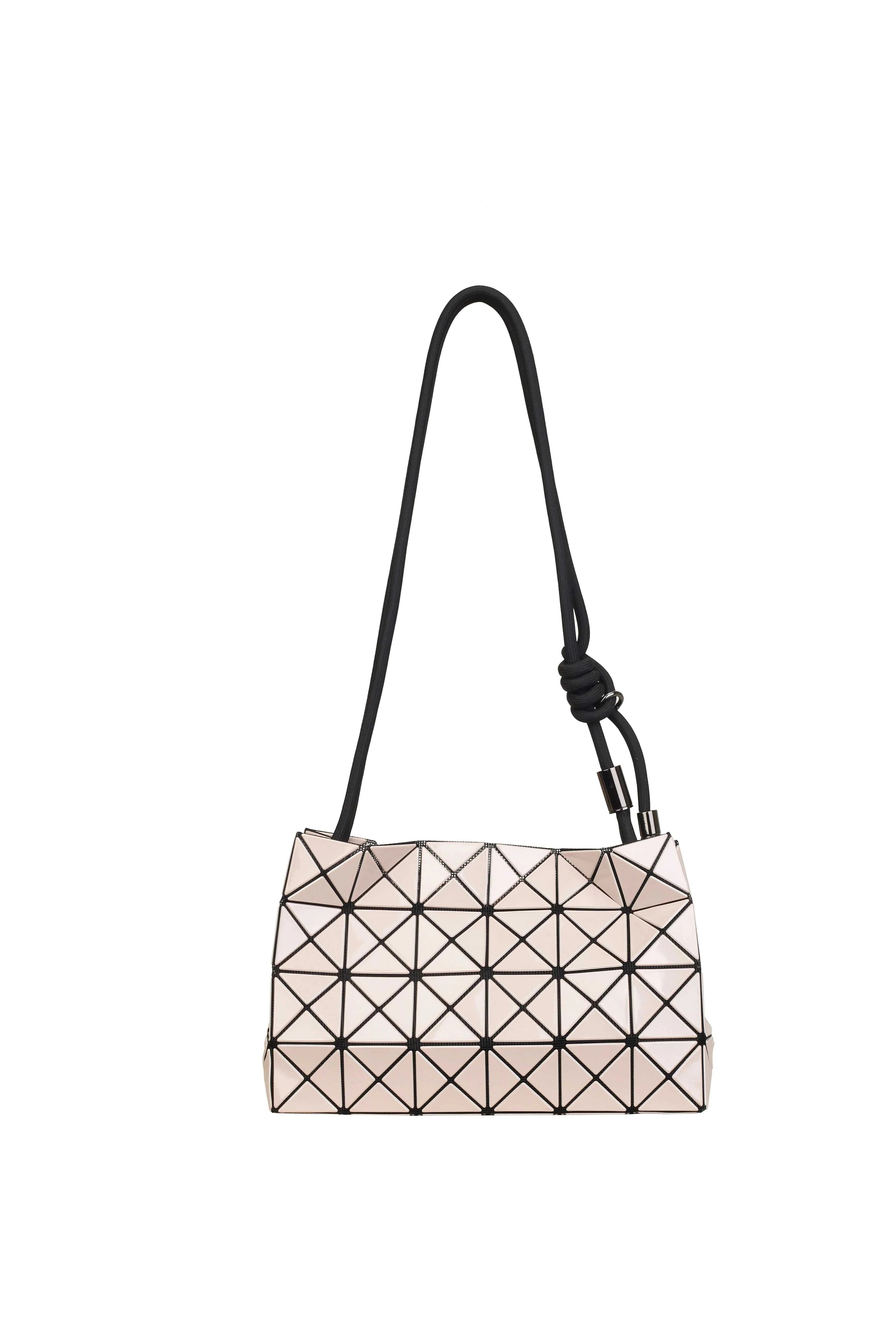 Trendy Letter Logo Handbag For Stylish Women With High-End Minimalist Vintage Design And Large Capacity