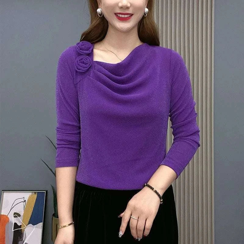 Purple vintage-style women's pullover with floral collar and three-quarter sleeves