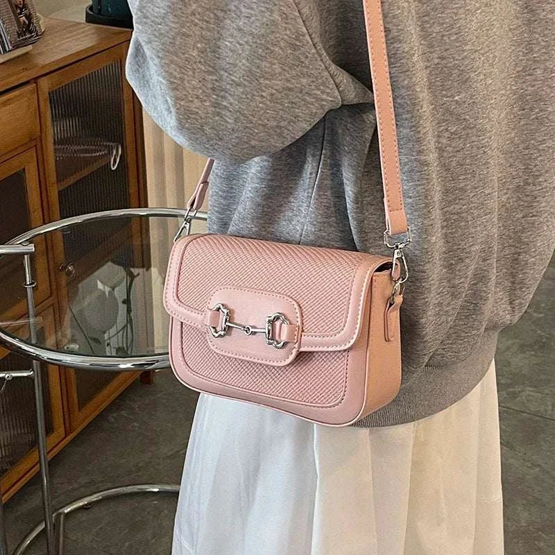 Stylish Casual Commuter Crossbody Bag Designer Leather Tote Vintage Minimalist Purse With Chic Letter Logo Large Capacity