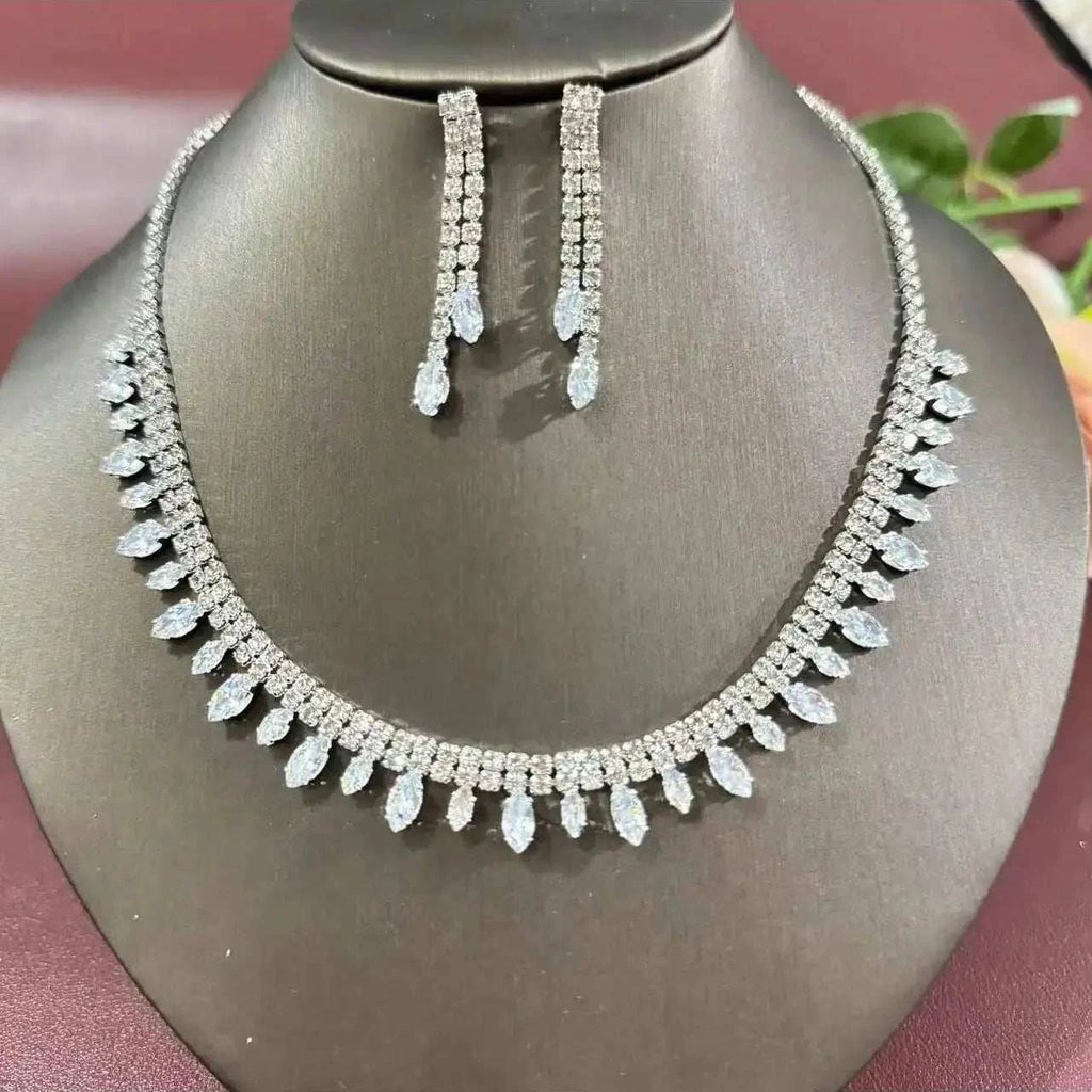 Luxury Jewelry Set for Women: Diamond Necklace + Earrings, Fashionably Elegant, Simple and Versatile, Perfect for Evening Partie